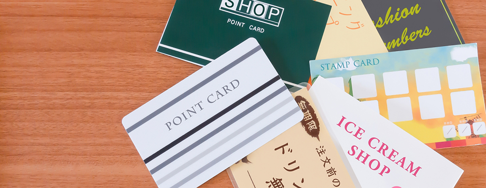 スタンプカードアプリで顧客がスタンプを貯めている様子のイメージ